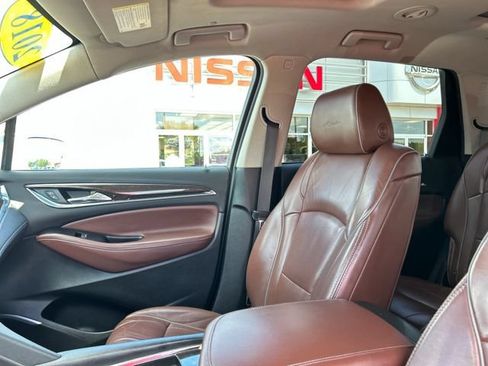 Used 2018 Buick Enclave Avenir AWD/4WD image 39
