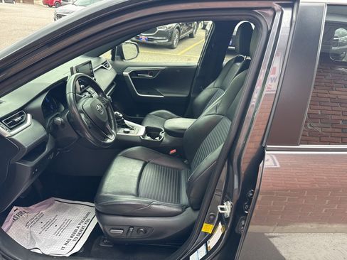Used 2020 Toyota RAV4 XSE w/ All Weather Liner Package AWD/4WD image 17