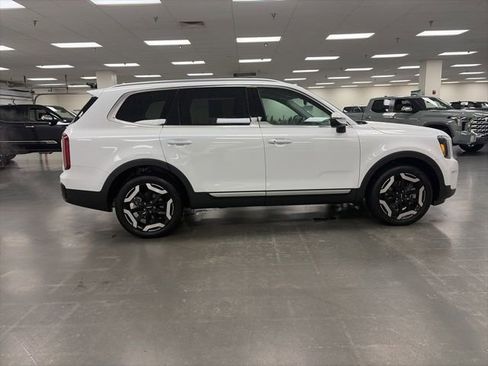 Used 2024 Kia Telluride S w/ S Sunroof Package AWD/4WD image 9