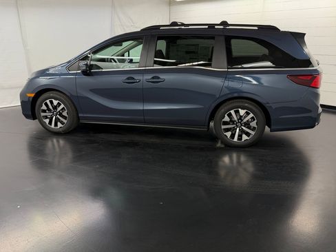 New 2026 Honda Odyssey EX-L image 2