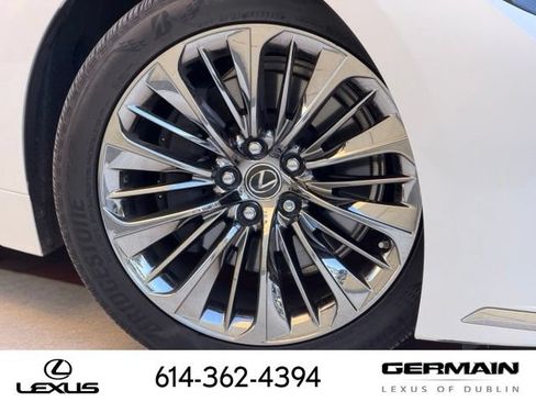 Certified 2022 Lexus LS 500 AWD w/ Luxury Package image 17