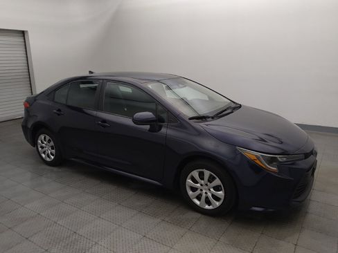 Used 2025 Toyota Corolla LE FWD image 11