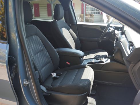 Certified 2025 Ford Escape Active AWD/4WD image 25