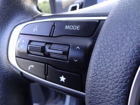 Used 2025 Kia Sportage LX FWD image 14