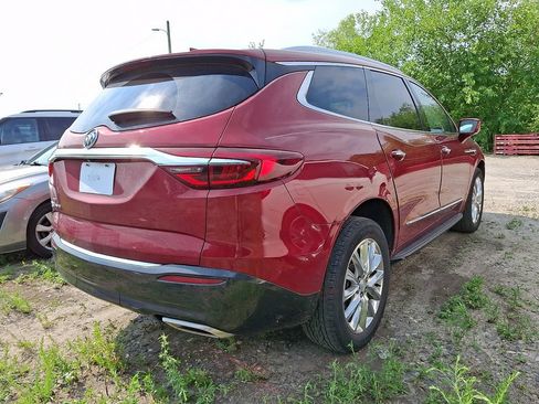 Used 2020 Buick Enclave Premium w/ Sun and Sites Package AWD/4WD image 4