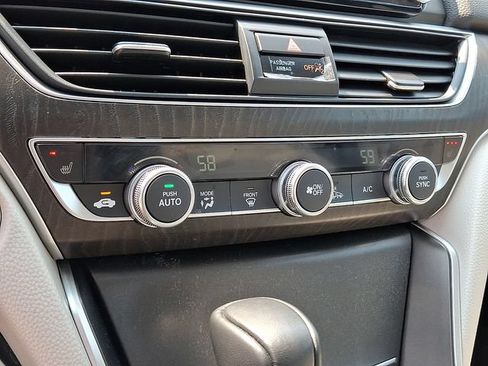 Used 2022 Honda Accord EX-L image 17