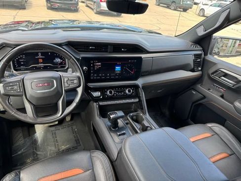 Certified 2023 GMC Sierra 1500 AT4 w/ AT4 Premium Package AWD/4WD image 11