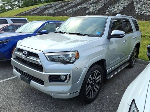 Used 2016 Toyota 4Runner Limited AWD/4WD image 10