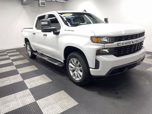 Used 2020 Chevrolet Silverado 1500 Custom w/ Custom Max Trailering Package AWD/4WD image 6