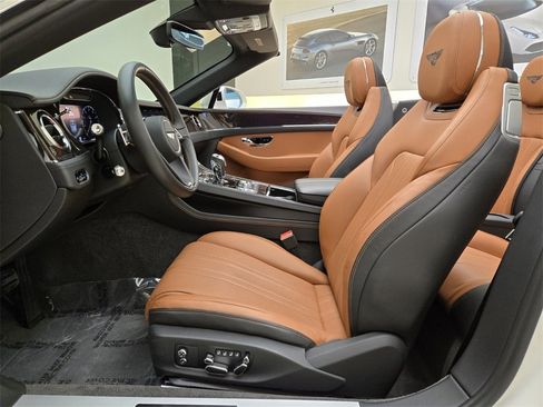 Used 2020 Bentley Continental GT image 19