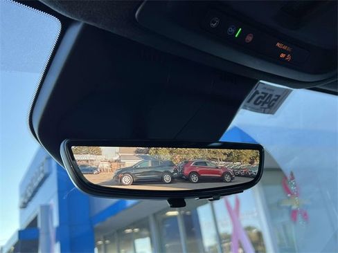 Used 2023 Cadillac Escalade Sport Platinum w/ LPO, ONYX Package image 31