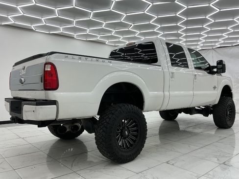 Used 2015 Ford F250 Platinum w/ FX4 Off-Road Package AWD/4WD image 12