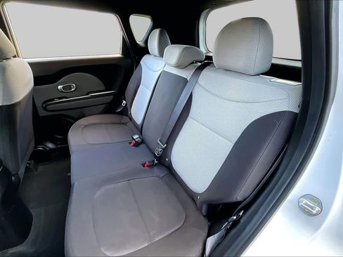 Used 2019 Kia Soul FWD image 20