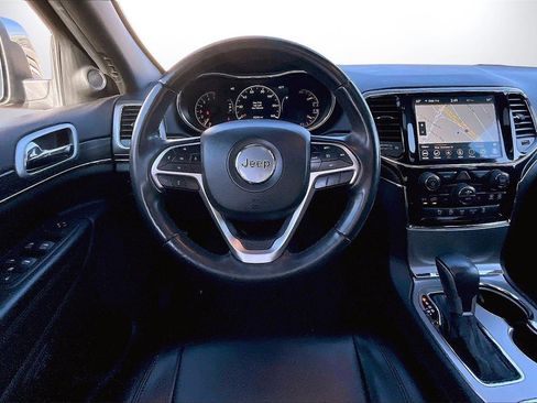 Certified 2022 Jeep Grand Cherokee Limited image 11