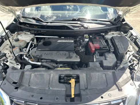 Used 2023 Nissan Rogue SV AWD/4WD image 19
