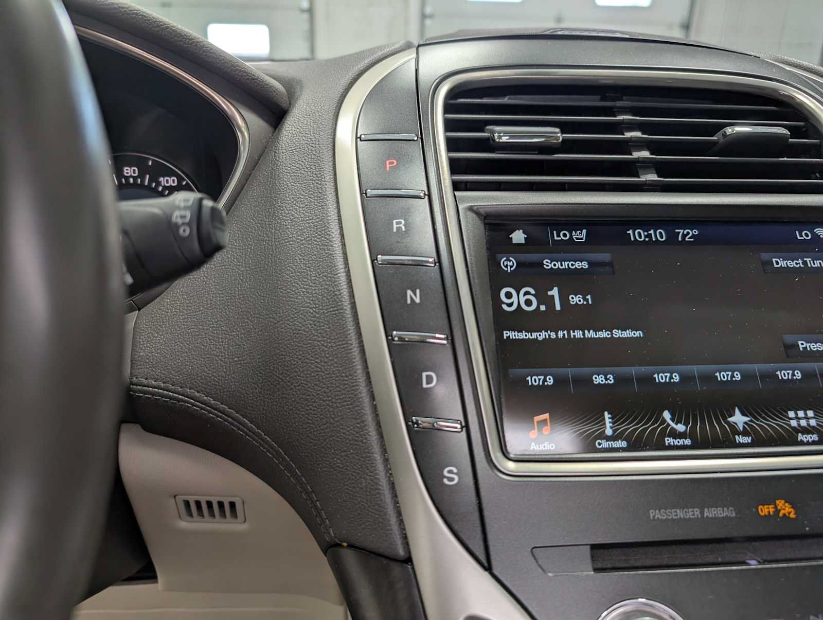 Used 2018 Lincoln MKX Reserve w/ Lincoln MKX Climate Package AWD/4WD image 29