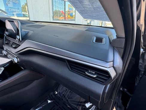 Used 2023 Nissan Altima 2.5 SR image 24