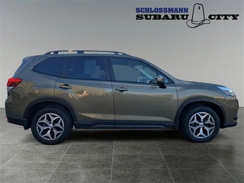 Certified 2023 Subaru Forester Premium image 10