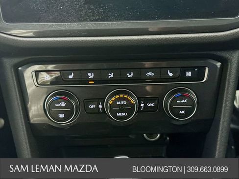 Used 2021 Volkswagen Tiguan SE image 15