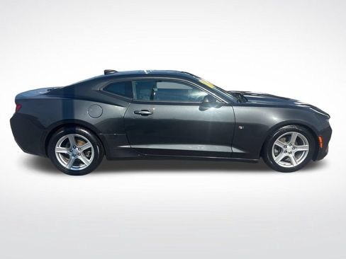 Used 2016 Chevrolet Camaro LT RWD image 9