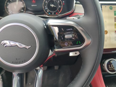 New 2026 Jaguar F-PACE R-Dynamic S image 29