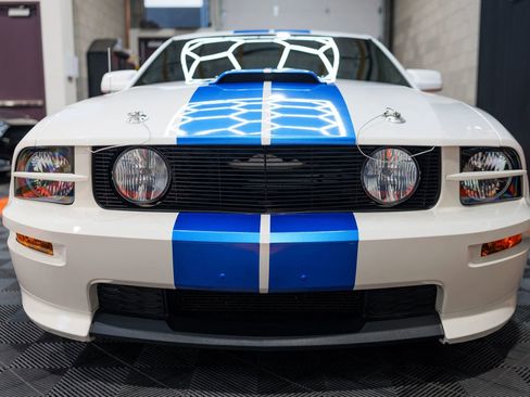 Used 2007 Ford Mustang GT Premium RWD image 11