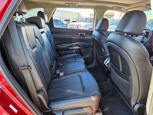 Certified 2023 Kia Sorento S w/ Panoramic Sunroof Package image 21