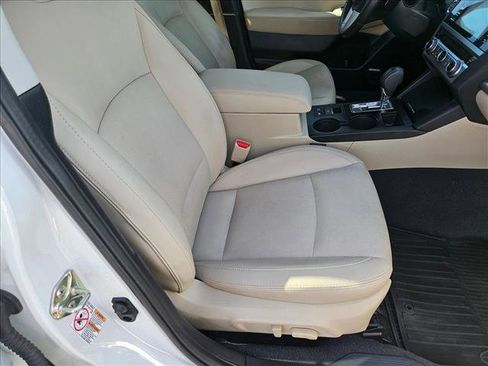 Used 2017 Subaru Outback 2.5i Limited image 21