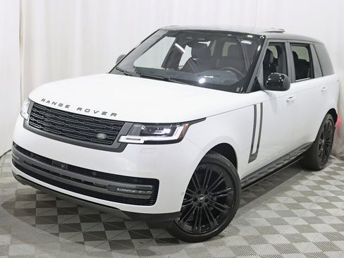Used 2023 Land Rover Range Rover Long Wheelbase SE AWD/4WD image 6