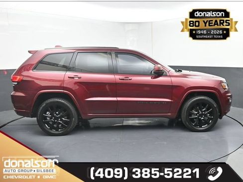 Used 2020 Jeep Grand Cherokee Altitude RWD image 2