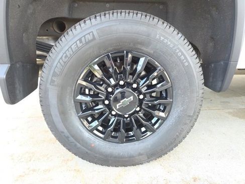Used 2024 Chevrolet Silverado 2500 LT w/ Z71 Sport Edition AWD/4WD image 81