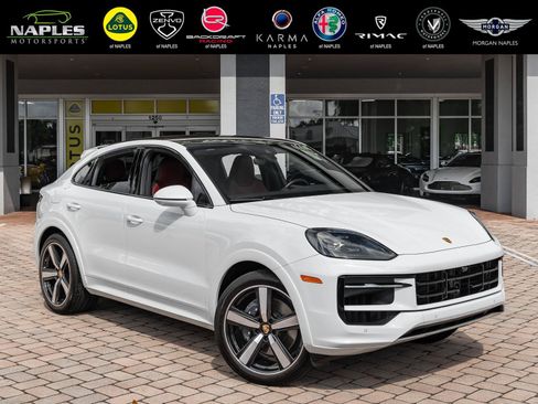 Used 2024 Porsche Cayenne Coupe AWD/4WD image 1