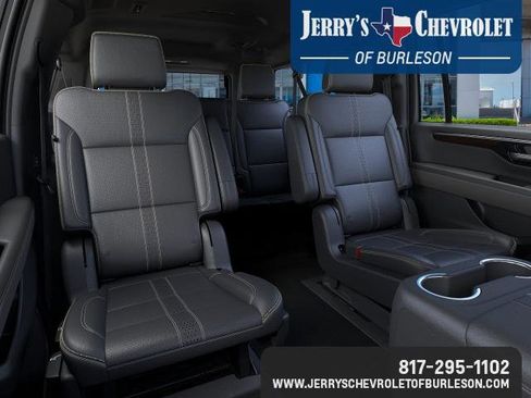 New 2026 Chevrolet Suburban High Country AWD/4WD image 19