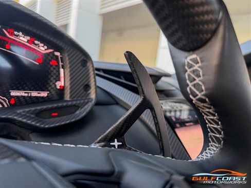 Used 2024 Lamborghini Revuelto AWD/4WD image 34