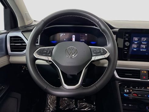 New 2026 Volkswagen Taos SE AWD/4WD image 12