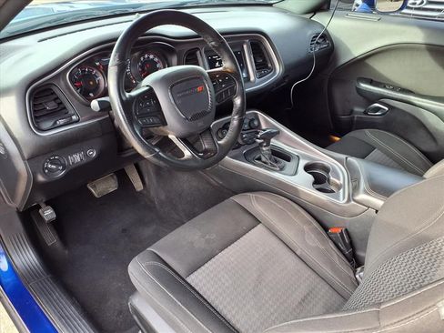 Used 2020 Dodge Challenger SXT w/ Blacktop Package image 15