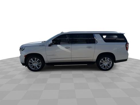 Certified 2023 Chevrolet Suburban High Country AWD/4WD image 5