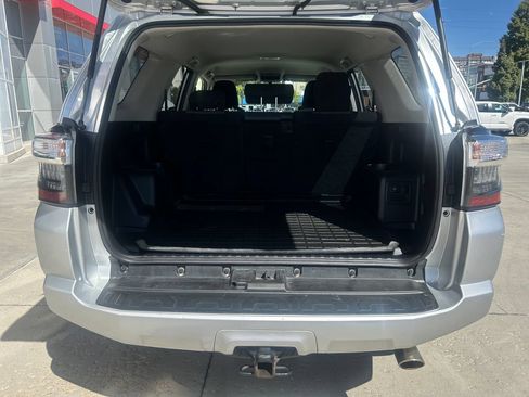 Certified 2016 Toyota 4Runner SR5 AWD/4WD image 15