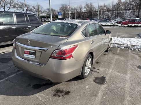 Used 2013 Nissan Altima 2.5 SV w/ 2.5SV Convenience Pkg image 15