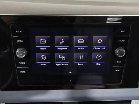 Used 2025 Volkswagen Jetta SE w/ Sunroof Package FWD image 31
