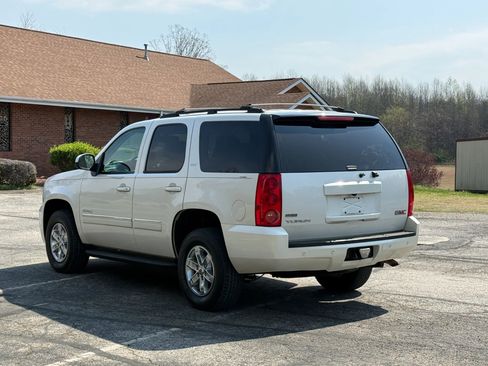 Used 2012 GMC Yukon SLT w/ SLT-2 Equipment Package image 4