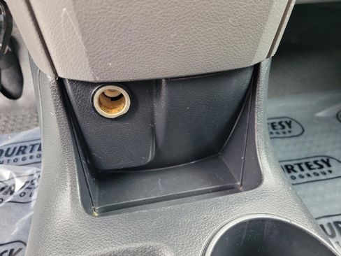 Used 2017 Nissan NV200 S image 25