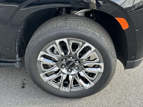 Certified 2024 GMC Yukon Denali Ultimate image 14