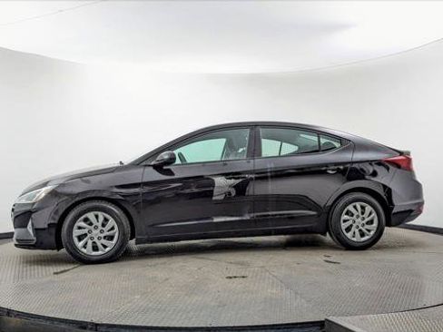 Used 2019 Hyundai Elantra SE w/ Cargo Package image 3