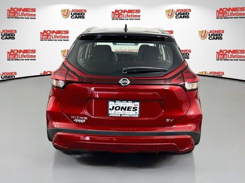 Certified 2021 Nissan Kicks SV FWD image 13