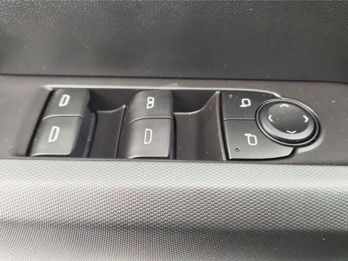 Used 2023 Chevrolet Colorado LT image 27