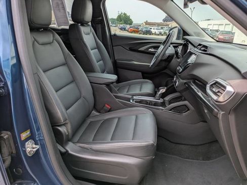 Used 2021 Chevrolet TrailBlazer LT w/ Premium Seating Package FWD image 22