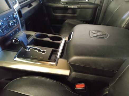 Used 2013 RAM 1500 Laramie w/ Convenience Group RWD image 26