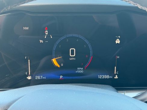 Used 2025 Chevrolet Trax LT w/ LT Convenience Package image 25