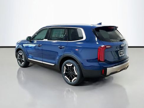 New 2025 Kia Telluride S image 5